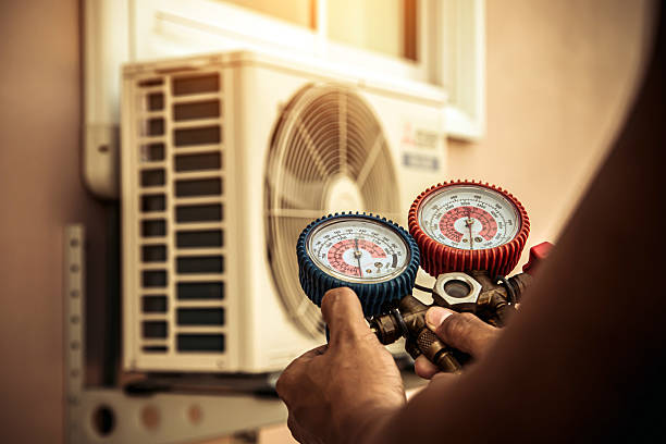 Professional Hvac technician working in Tuckahoe, NJ